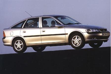 1995: Opel Vectra B.
