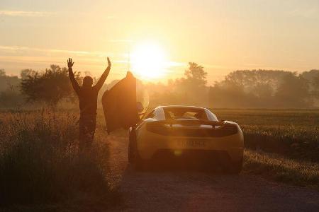 McLaren MP4-12C Spider, Heckansicht, Sonnenaufgang