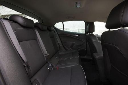 Opel Astra 2015