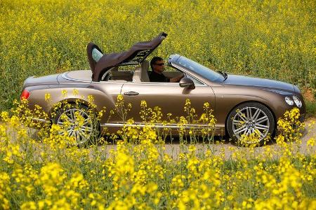 Bentley Continental GT Speed W12 Convertible, Seitenansicht, Verdeck öffnet