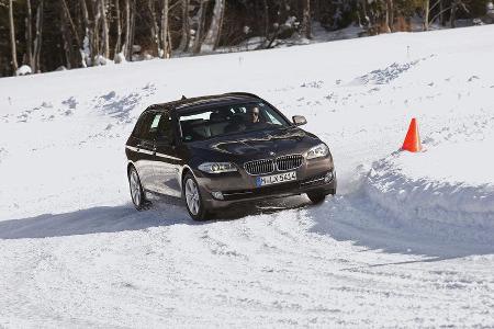 BMW 535i Touring, Kurvenfahrt