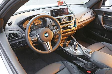 BMW M2 Coup, Cockpit