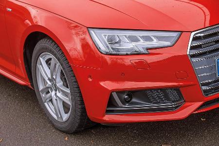 Audi A4, Frontscheinwerfer