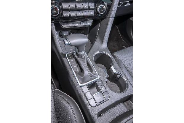 Kia Sportage 1.6 T-GDI 4WD GT Line, Schalthebel