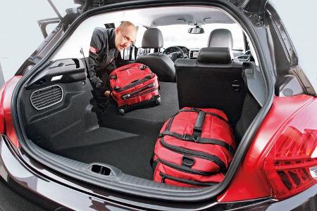 Peugeot 208 e-Hdi 115, Rücksitz umklappen