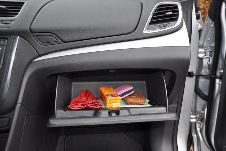 Innenraum-Check Opel Mokka, Ablagen, Staufächer