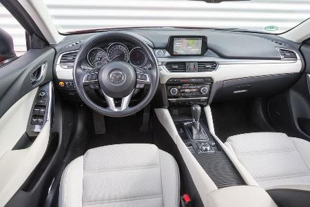 Mazda 6 Kombi Skyactiv-D 175 AWD, Cockpit