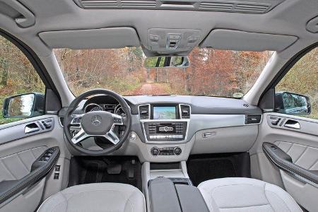 Mercedes GL 350 Bluetec, Cockpit