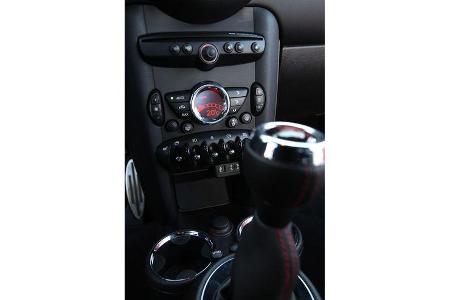 Mini Coupe Cooper Works, Mittelkonsole