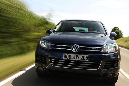 VW Touareg Hybrid Front