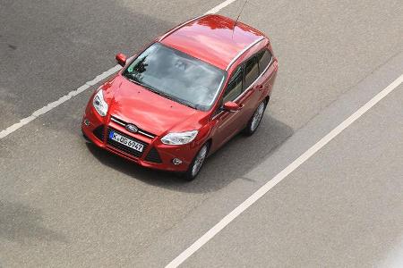 Ford Focus 1.6 Ecoboost Turnier Titan, von oben, Frontansicht
