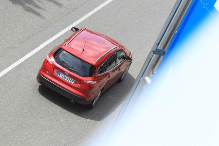 Ford Focus 1.6 Ecoboost Turnier Titan, von oben, Rückansicht