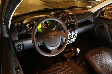 Lada Granta, Cockpit