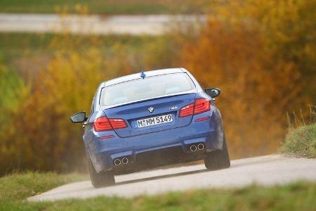 BMW M5, Heck
