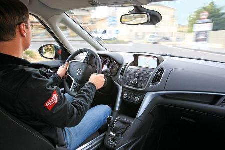 Opel Zafira Tourer 1.4 Turbo, Cockpit