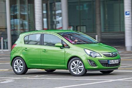Opel Corsa 1.4 Turbo, Seitenansicht Opel Corsa 1.4 Turbo, Seitenansicht