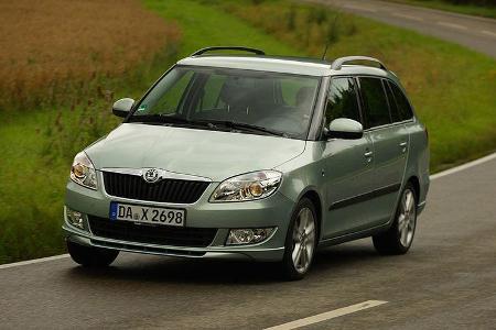 Skoda Fabia in der Kurve