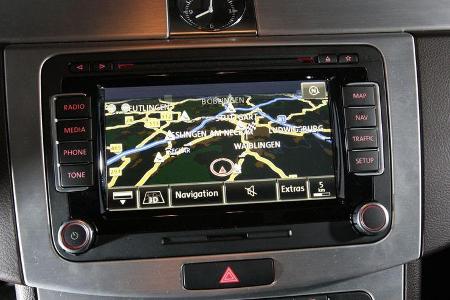 VW Passat, Navigationssystem