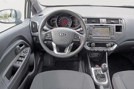 Kia Rio 1.4 Spirit, Cockpit