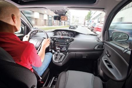 Lancia Ypsilon 0.9 Twinair, Cockpit