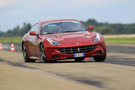 Ferrari FF, Front, Slalom, Kühlergrill Ferrari FF, Front, Slalom, Kühlergrill