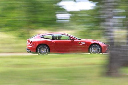 Ferrari FF, Seitenansicht
