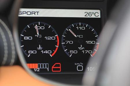Ferrari FF, Tacho, Anzeigeinstrumente