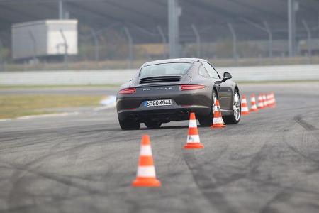 Porsche 911 Carrera S, Heck, Slalom