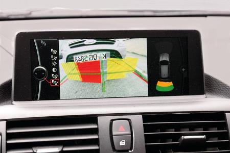 BMW 120d Sport Line, Display, Parkhilfe