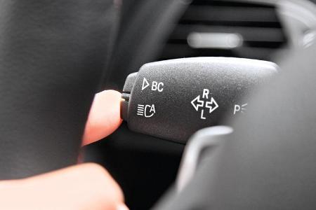BMW 120d Sport Line, Lenkradschalter, Fernlichtassistent