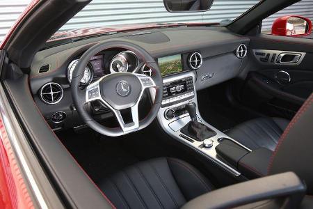 Mercedes SLK 250 CDI, Cockpit
