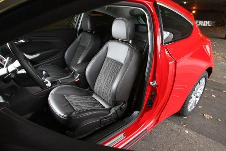 Opel Astra GTC 2.0 CDTi, Sitze