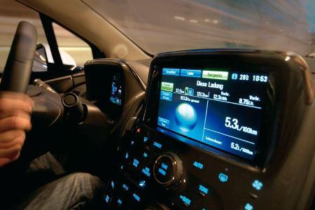 Opel Ampera, Cockpit, Verbrauch, Anzeige