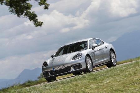 Porsche Panamera 4S