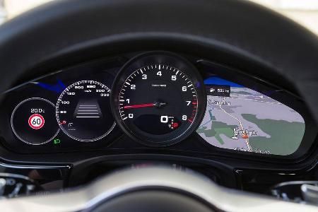 Porsche Panamera 4S