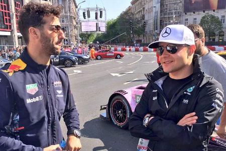 Daniel Ricciardo & Valtteri Bottas - Budapest Showrun - 2017