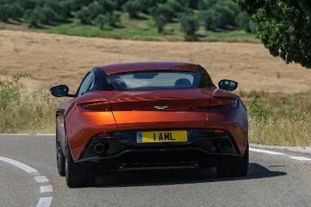 Aston Martin DB11