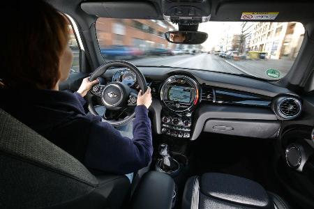 Mini One, Cockpit