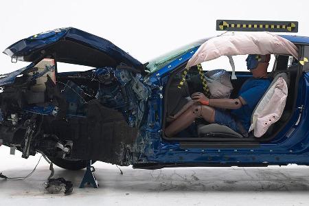 IIHS Crashtest 2016b Musclecars