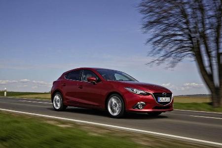 Mazda 3 Diesel Fahrt vorne Seite