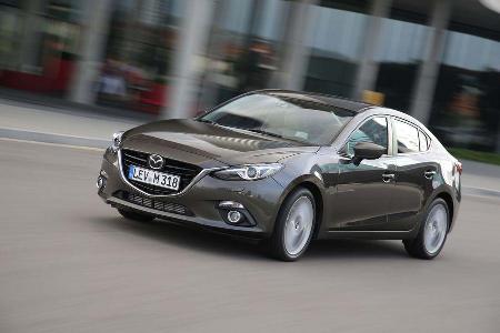 Mazda 3 Diesel Limousine Seite vorne