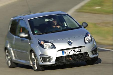 Der Renault Twingo RS beweist im Kompakt-Test, dass er deutlich mehr Format hat, als er zunächst vermuten lässt. Der Renault Twingo RS beweist im Kompakt-Test, dass er deutlich mehr Format hat, als er zunächst vermuten lässt.