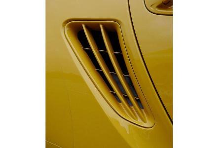 Ergebnis: 4,7 Sekunden von Null auf 100 km/h und 18,3 Sekunden bis zum Erreichen der 200er Marke.