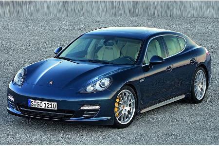 Panamera Turbo wird optisch noch dicker auftragen, modifizierte Schürzen tragen und damit eigenständiger daherkommen.