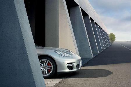 Kurze Überhänge kennzeichnen das Design des neuen Porsche.