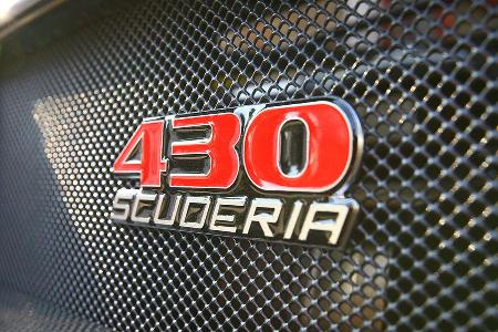Der 430 Scuderia ist ein Enzo light.