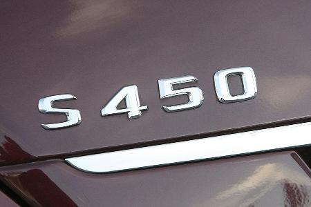 In der Anschaffung ist der Mercedes mit rund 83.000 Euro allerdings deutlich teuer als der Audi.