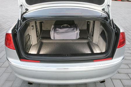 Mit 500 Litern ist der Kofferraum 60 Liter kleiner als der des Mercedes.