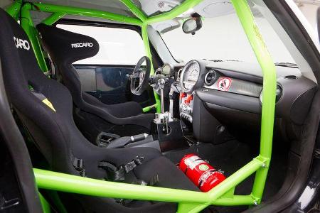 Schäfer Mini Cooper CLS, Überrollkäfig