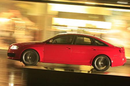 Auch in der Elastizitätsmessung hat der RS6 die Nase vorn. Im höchten Gang vergehen von 80 auf 160 km/h 16,6 s.